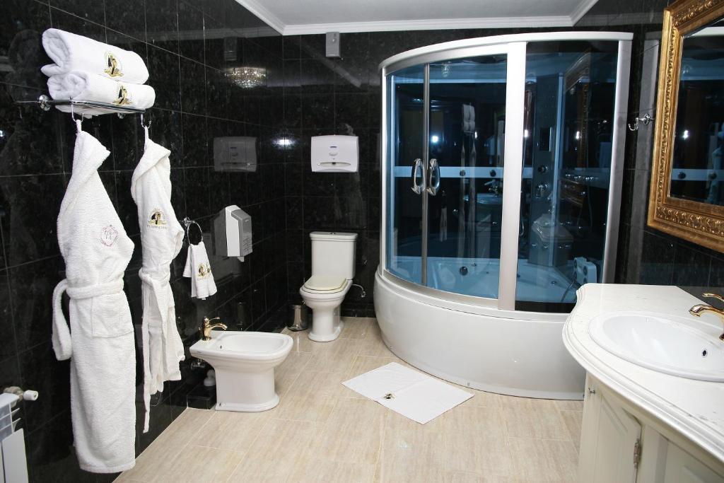 Kleopatra Vip Hotel Kamianets-Podilsky Chambre photo
